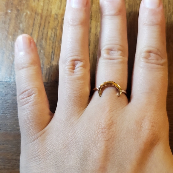 NWOT Dainty Gold Southwestern Eclipse Ring - Picture 6 of 8